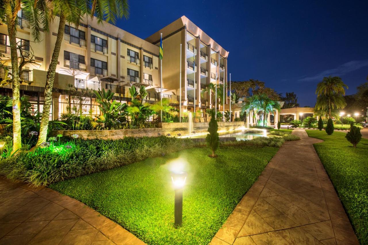 Kigali Serena Hotel Екстер'єр фото