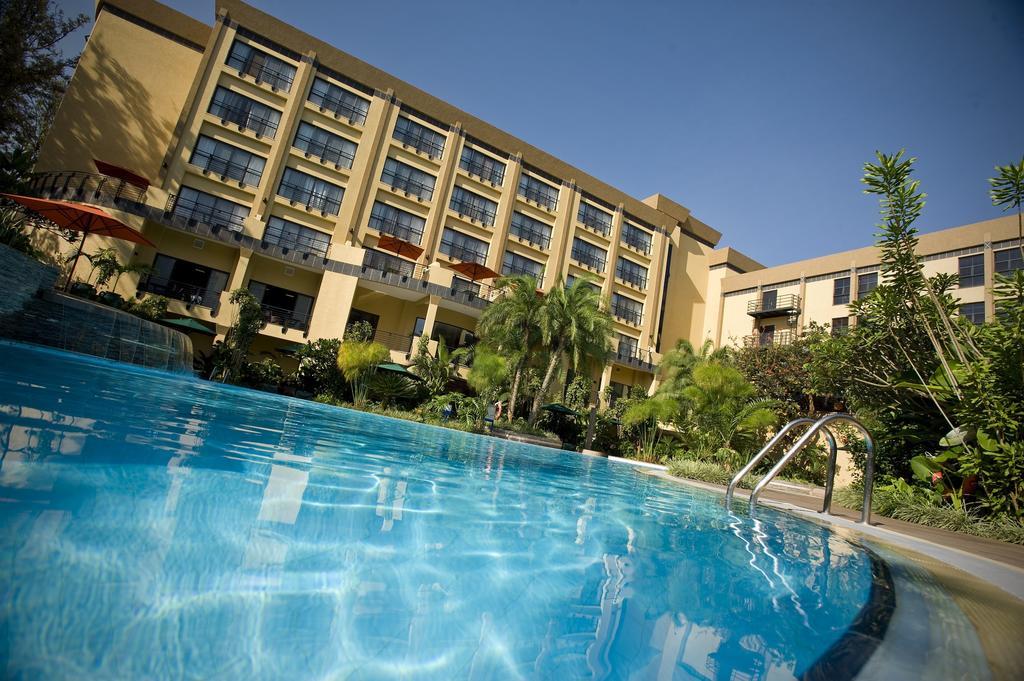 Kigali Serena Hotel Екстер'єр фото